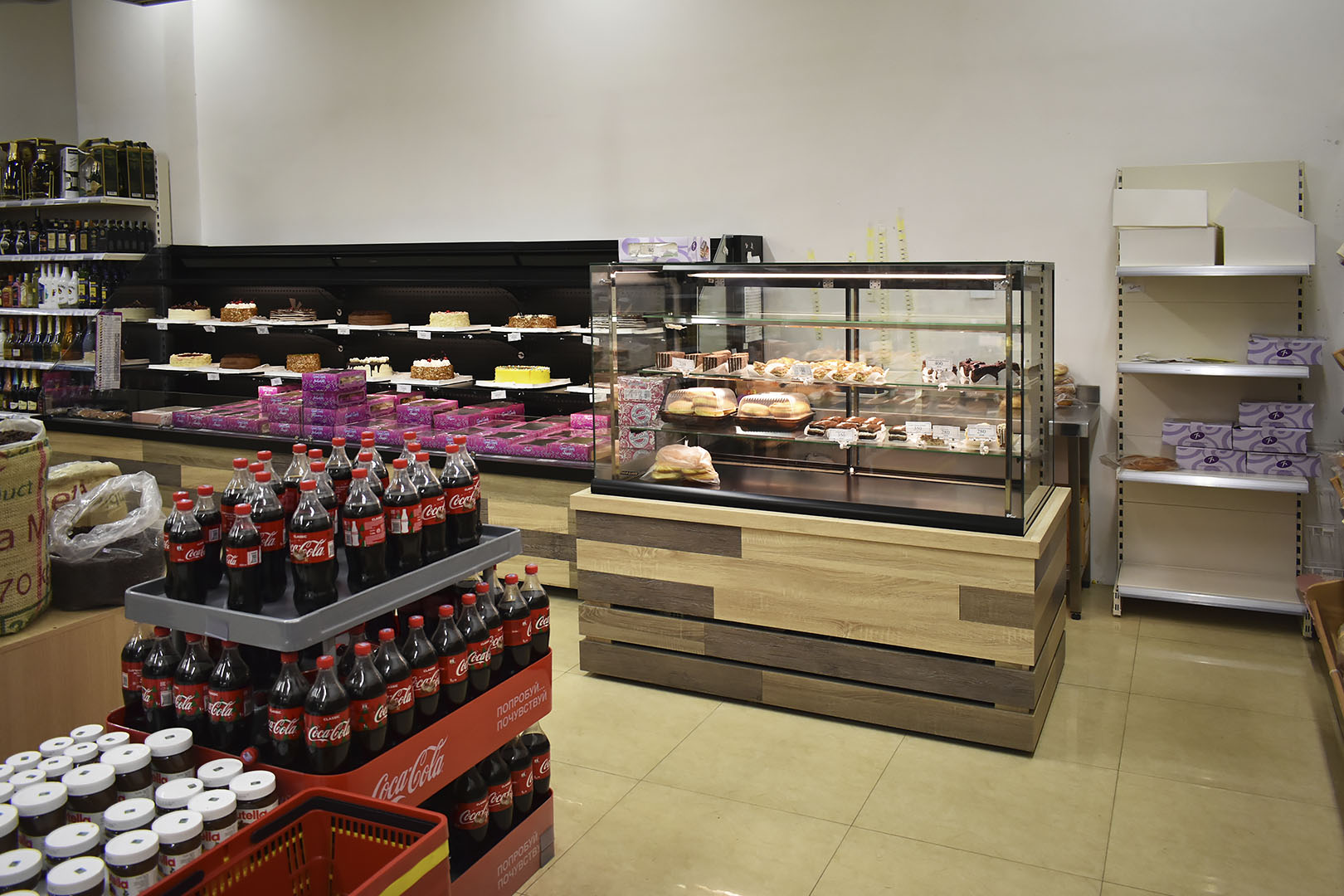 Dakota AC 085 patisserie OS 150-DLA