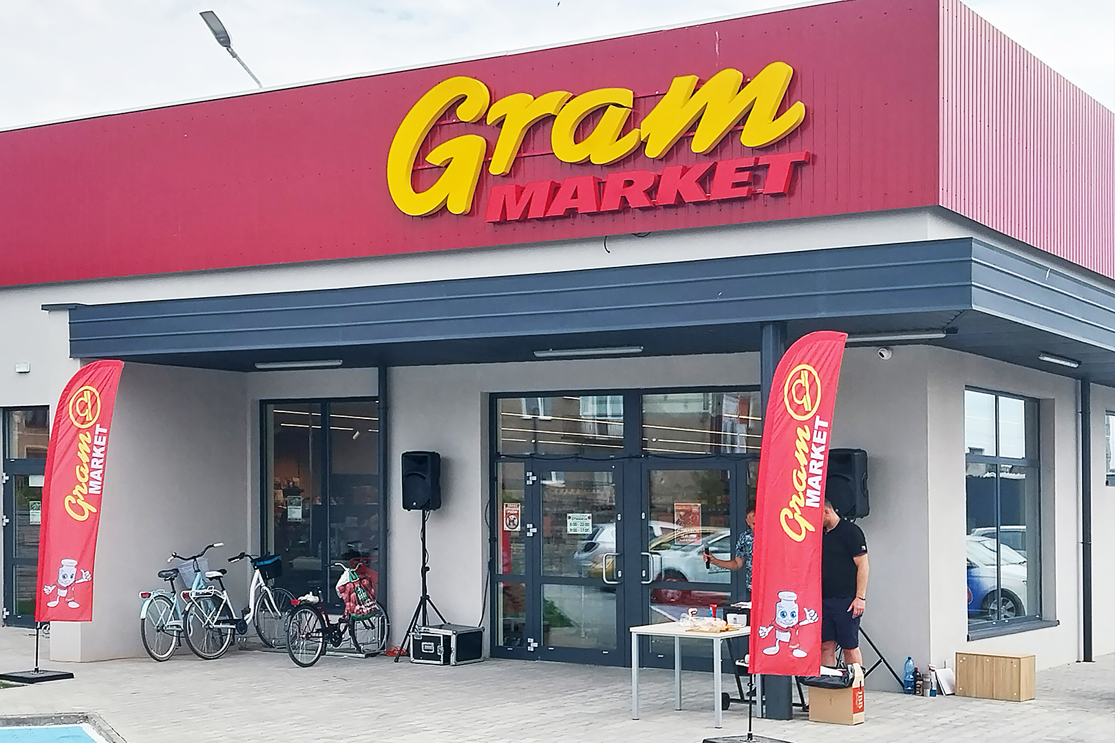 Convenience store Gram Market, Poland Convenience store Gram Market, Poland