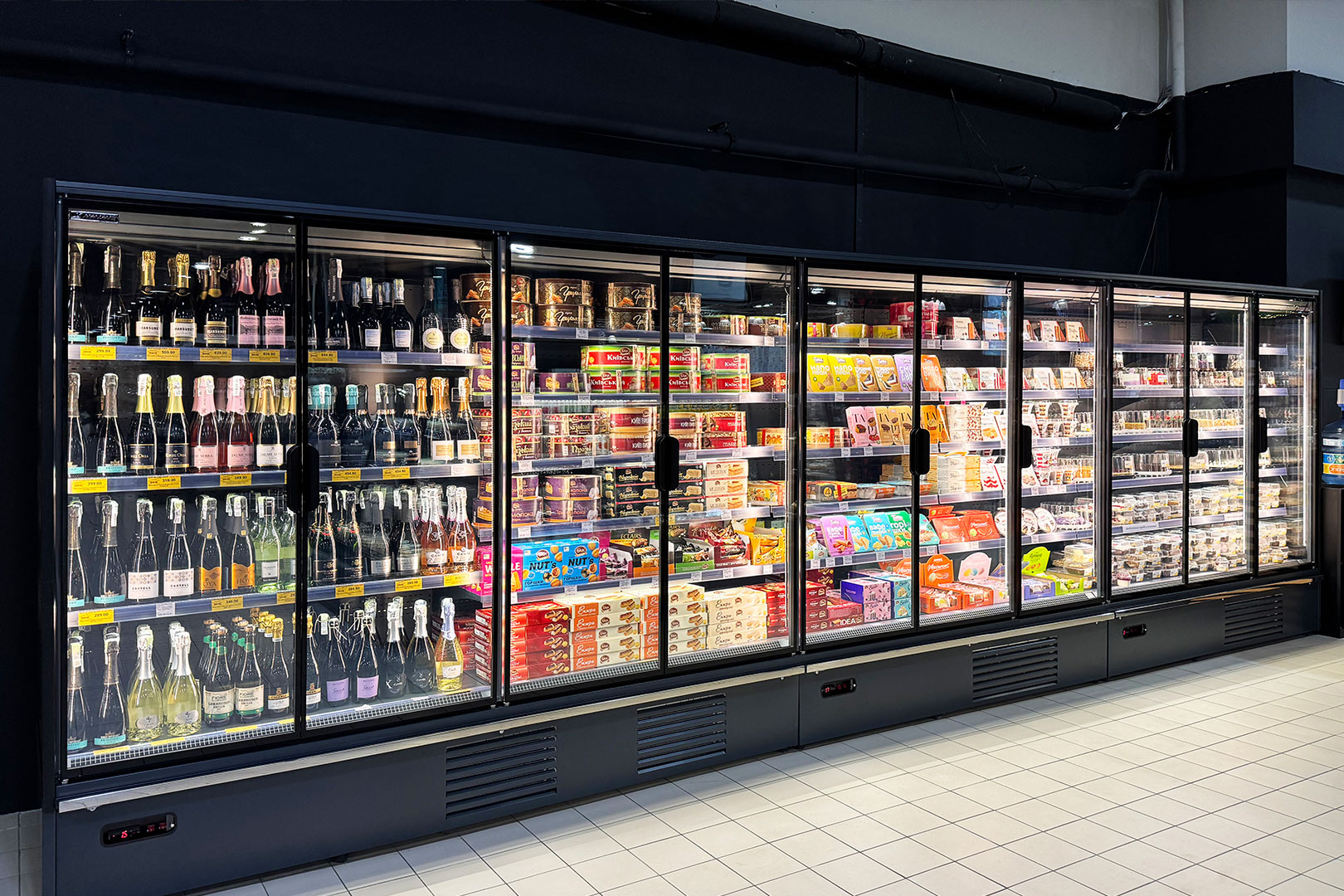 Refrigerated multideck cabinets Indiana medium AV 085 MT D 210-DLA, Ultramarket supermarket, Ukraine Refrigerated multideck cabinets Indiana medium AV 085 MT D 210-DLA, Ultramarket supermarket, Ukraine
