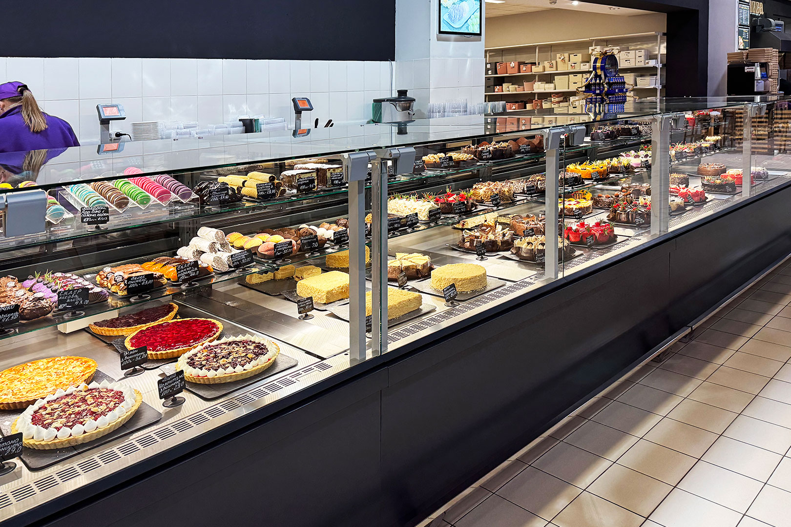 Confectionery counters Missouri AC 120 patisserie PS 140-DLA, Ultramarket supermarket, Ukraine Confectionery counters Missouri AC 120 patisserie PS 140-DLA, Ultramarket supermarket, Ukraine