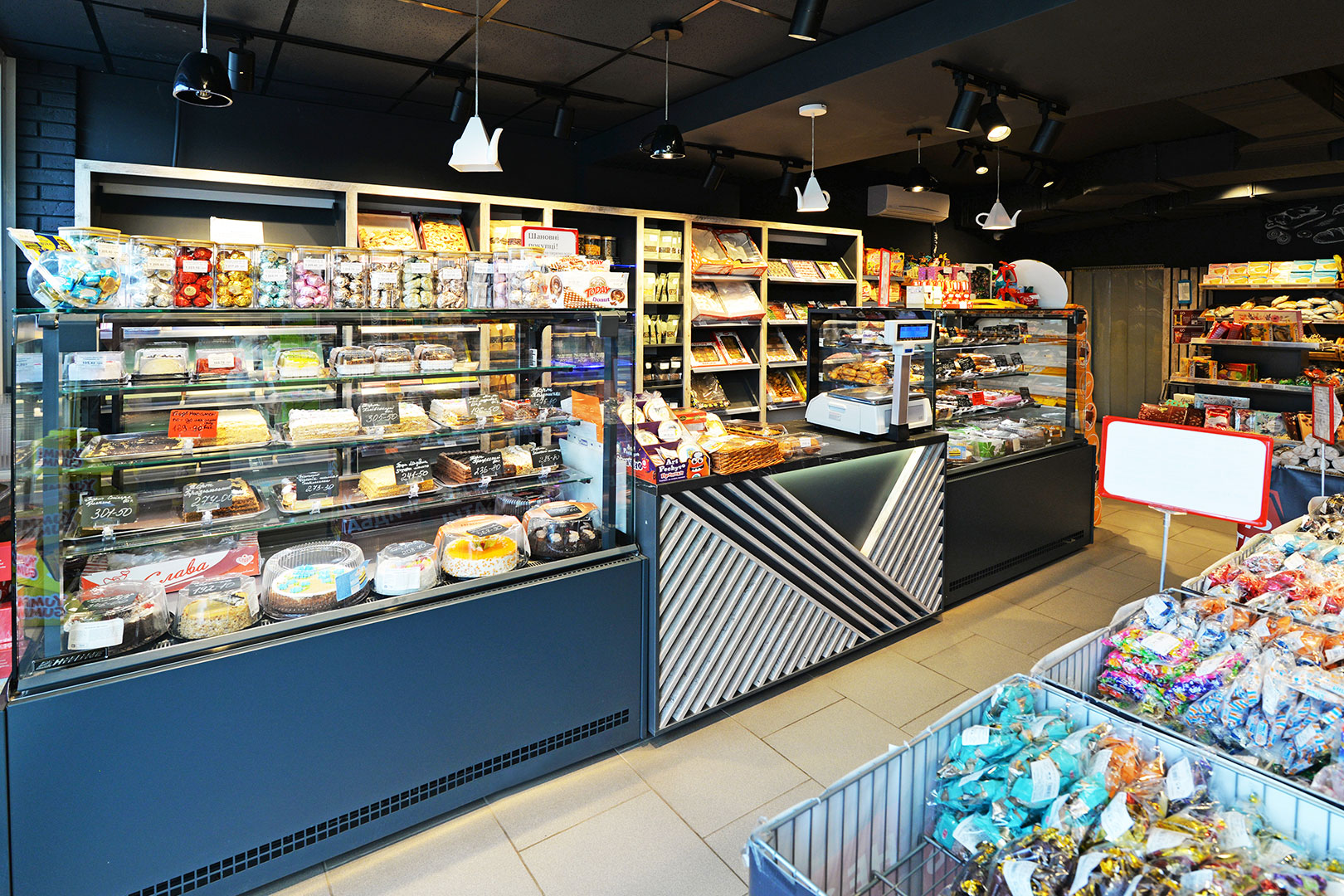 Confectionery counters Dakota AC 085 patisserie PS, Food House supermarket, Ukraine Confectionery counters Dakota AC 085 patisserie PS, Food House supermarket, Ukraine