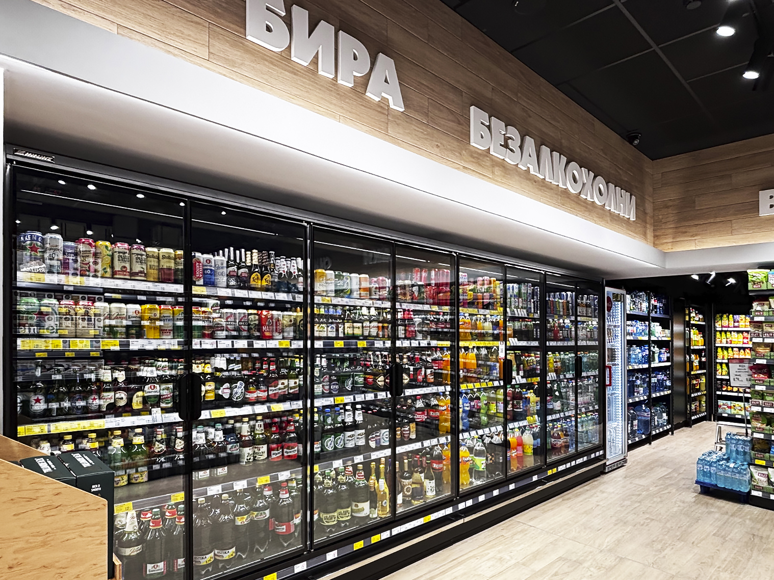 Multideck cabinets Indiana 2 MV 090 MT D 220-DLM, supermarket My Market, Bulgaria Multideck cabinets Indiana 2 MV 090 MT D 220-DLM, supermarket My Market, Bulgaria