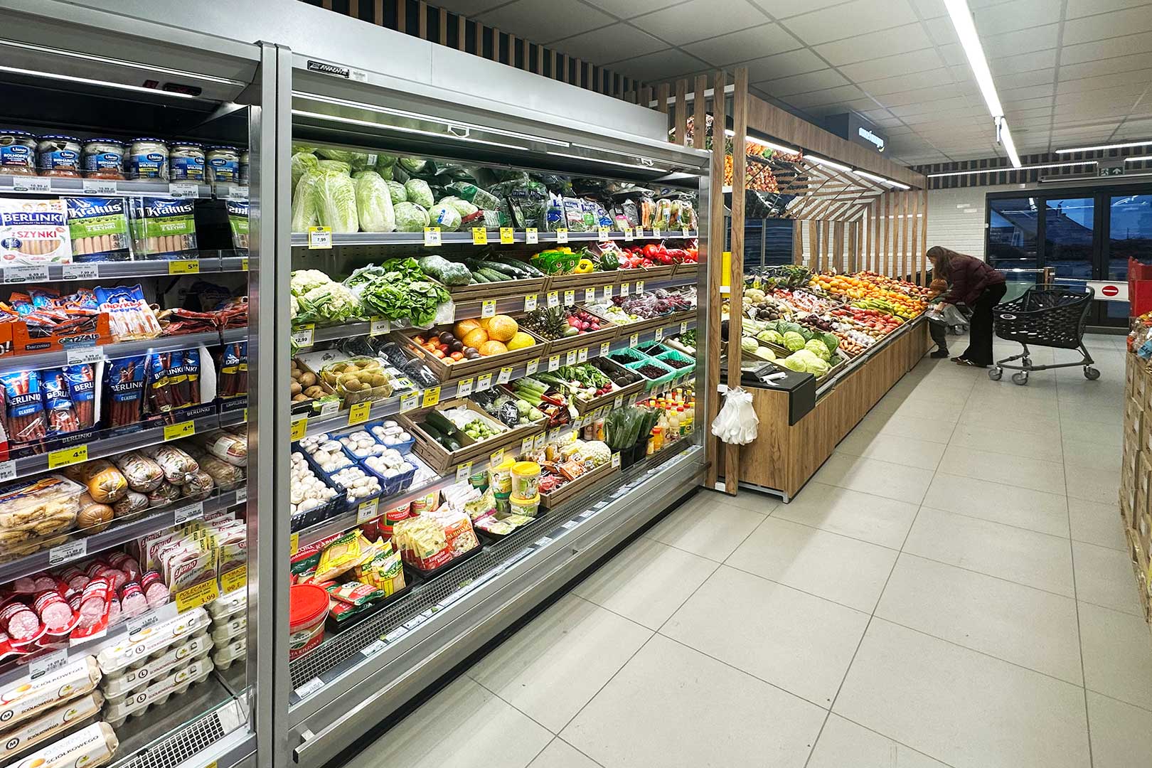 Multideck cabinets Indiana 2 MV 070 FV O 205-DLM, Euro Sklep supermarket, Poland Multideck cabinets Indiana 2 MV 070 FV O 205-DLM, Euro Sklep supermarket, Poland